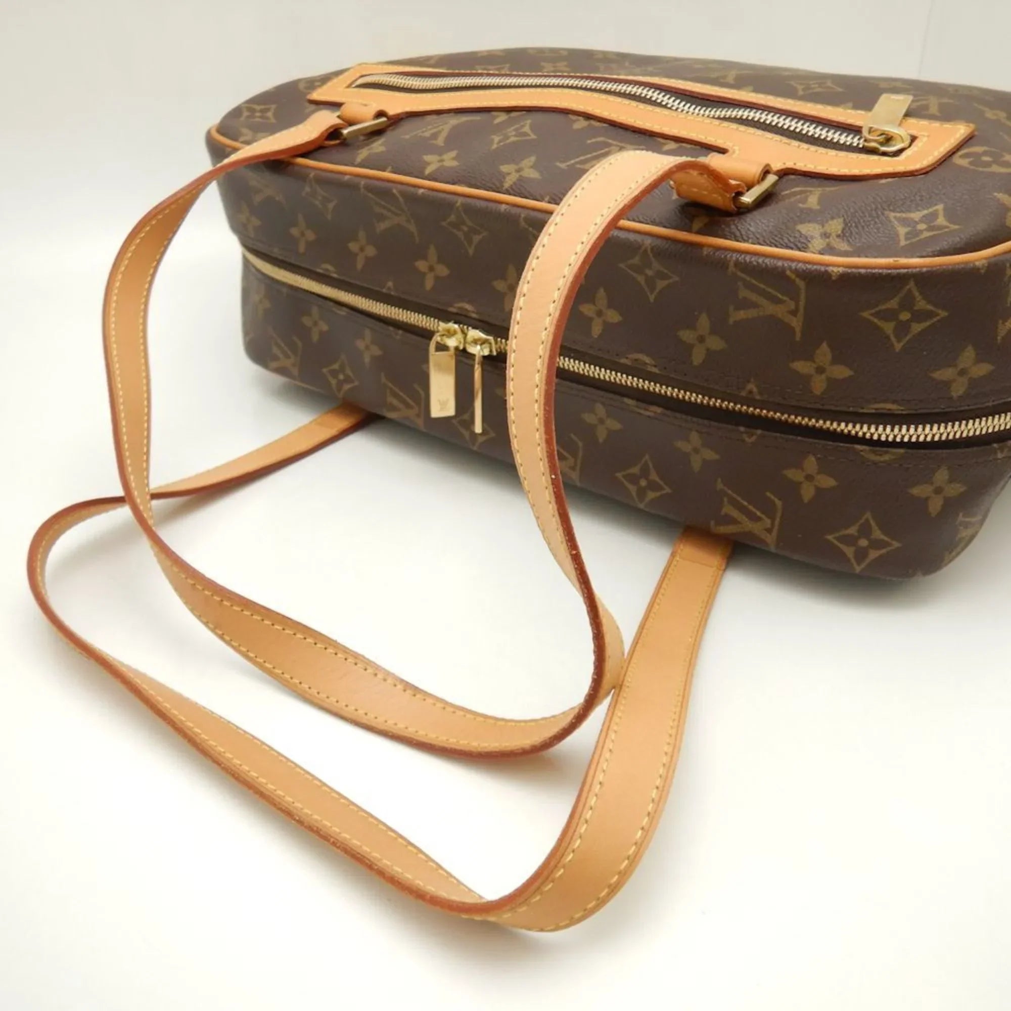 Pre-Owned LOUIS VUITTON Monogram City GM M51181 Shoulder Bag Brown 251475 (Good)