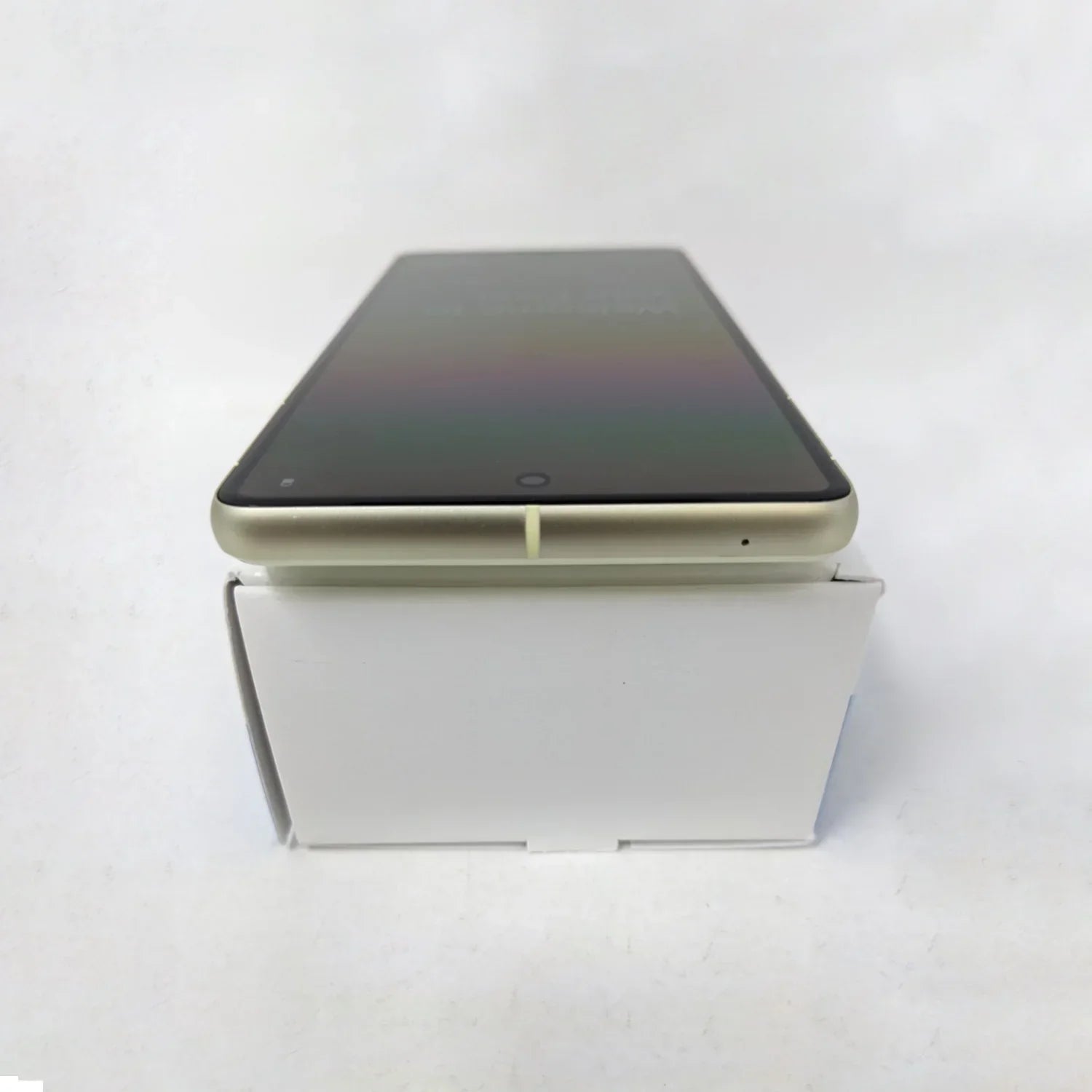 Pre-Owned Google Pixel 7 5G 128GB GQML3 Verizon Unlocked 8GB RAM 50MP Smartphone - Lemon Grass/Yellow (Good)