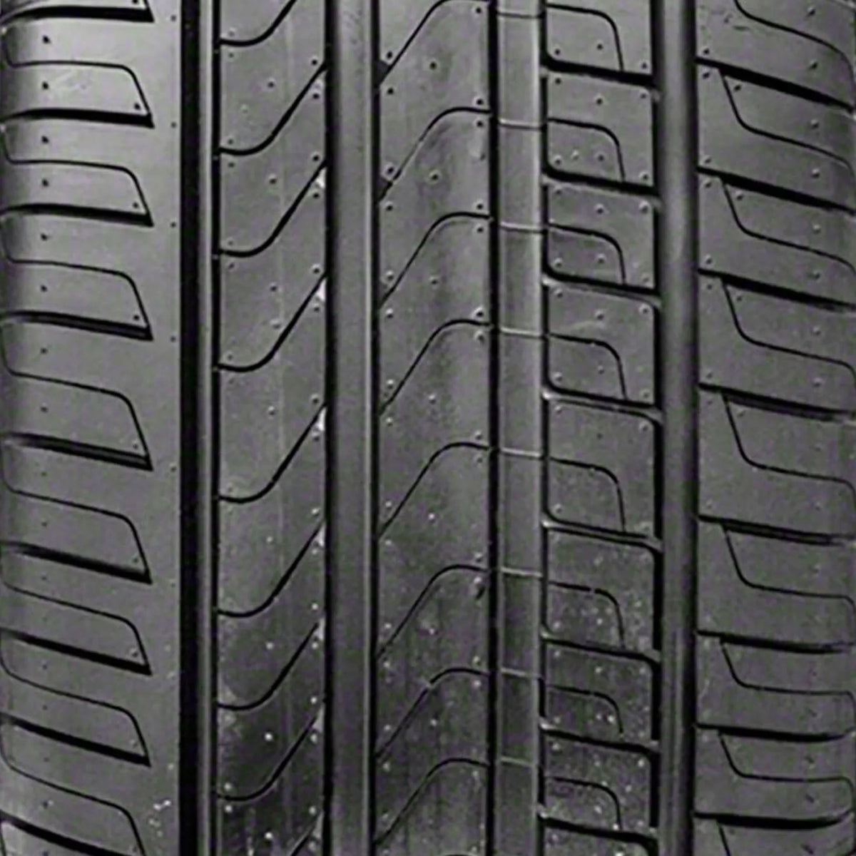 Set of 4 Pirelli CINTURATO P7 205/50R17 89Y Tires Fits: 2017-19 Nissan Sentra SR Turbo, 2013-16 Nissan Sentra SR
