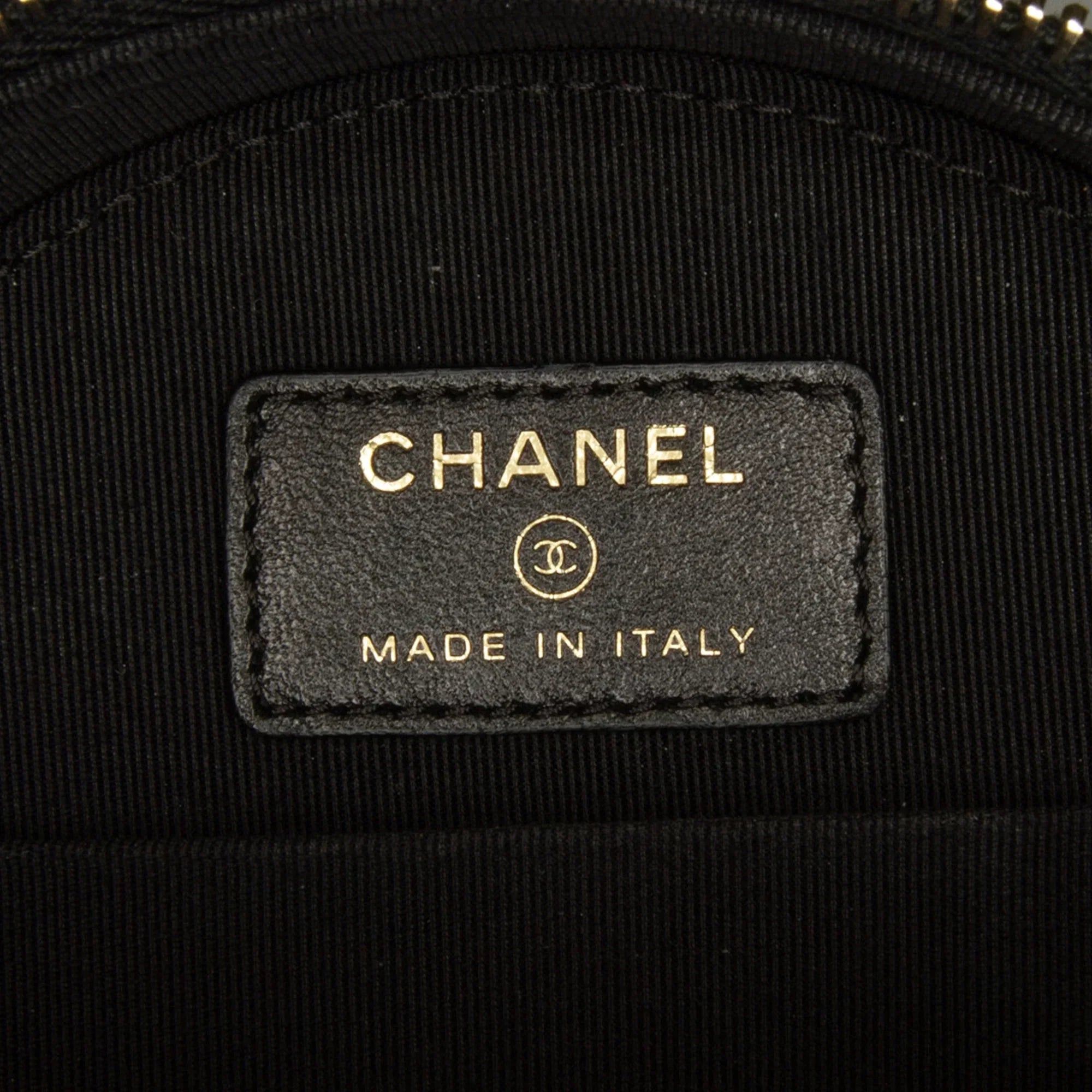 Pre-Owned Authenticated Chanel Lucky Charms Round Crossbody Bag Lambskin Leather Black Unisex (Good)